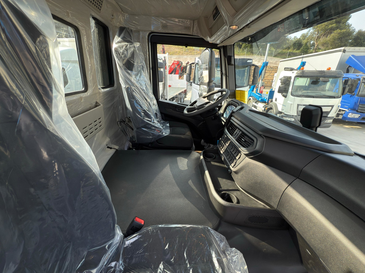 Caminhão chassi IVECO AD280X40 YPS ON X-WAY E6 (Chassis): foto 10