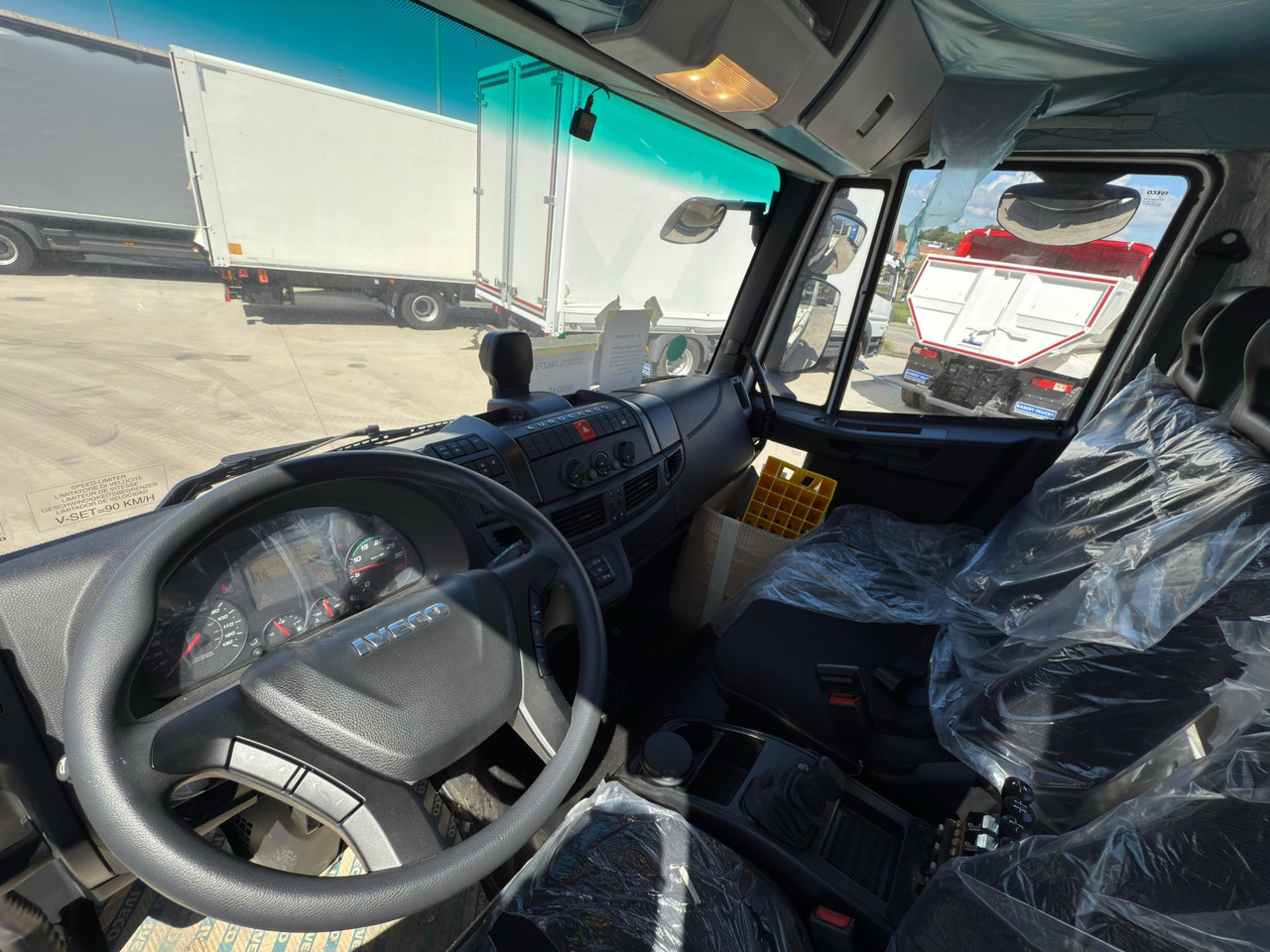 IVECO ML190E28L Eurocargo E6 (Track Equipment) - Caminhão multibenne: foto 5 IVECO ML190E28L Eurocargo E6 (Track Equipment) - Caminhão multibenne: foto 5