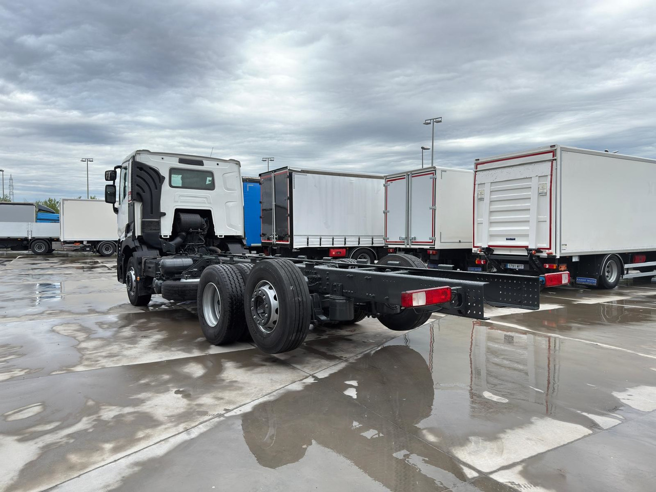 RENAULT C380.26 E6 (Chassis) - Caminhão chassi: foto 3 RENAULT C380.26 E6 (Chassis) - Caminhão chassi: foto 3