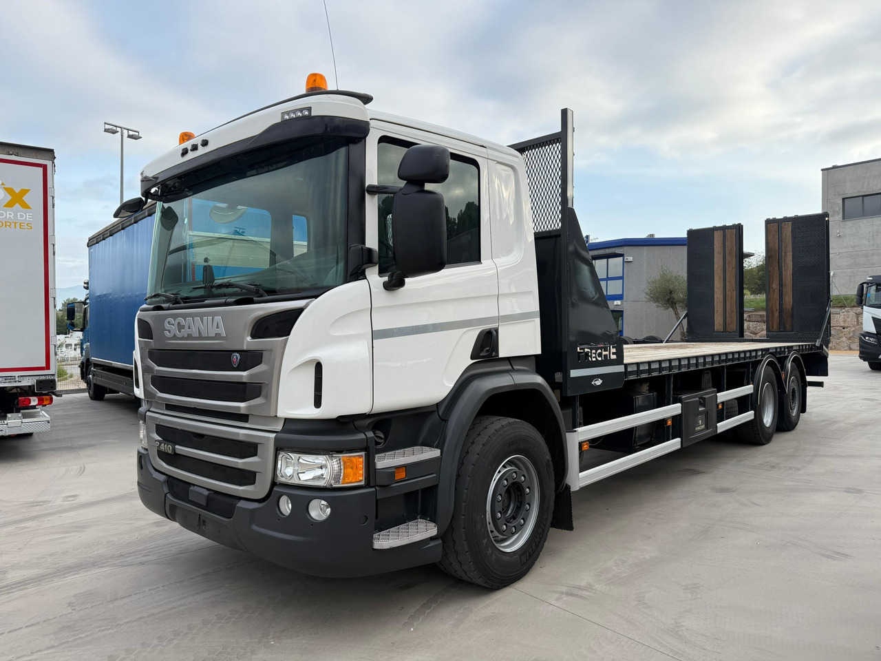 SCANIA P410 E6 (Platform) - Caminhão transporte de veículos: foto 1 SCANIA P410 E6 (Platform) - Caminhão transporte de veículos: foto 1
