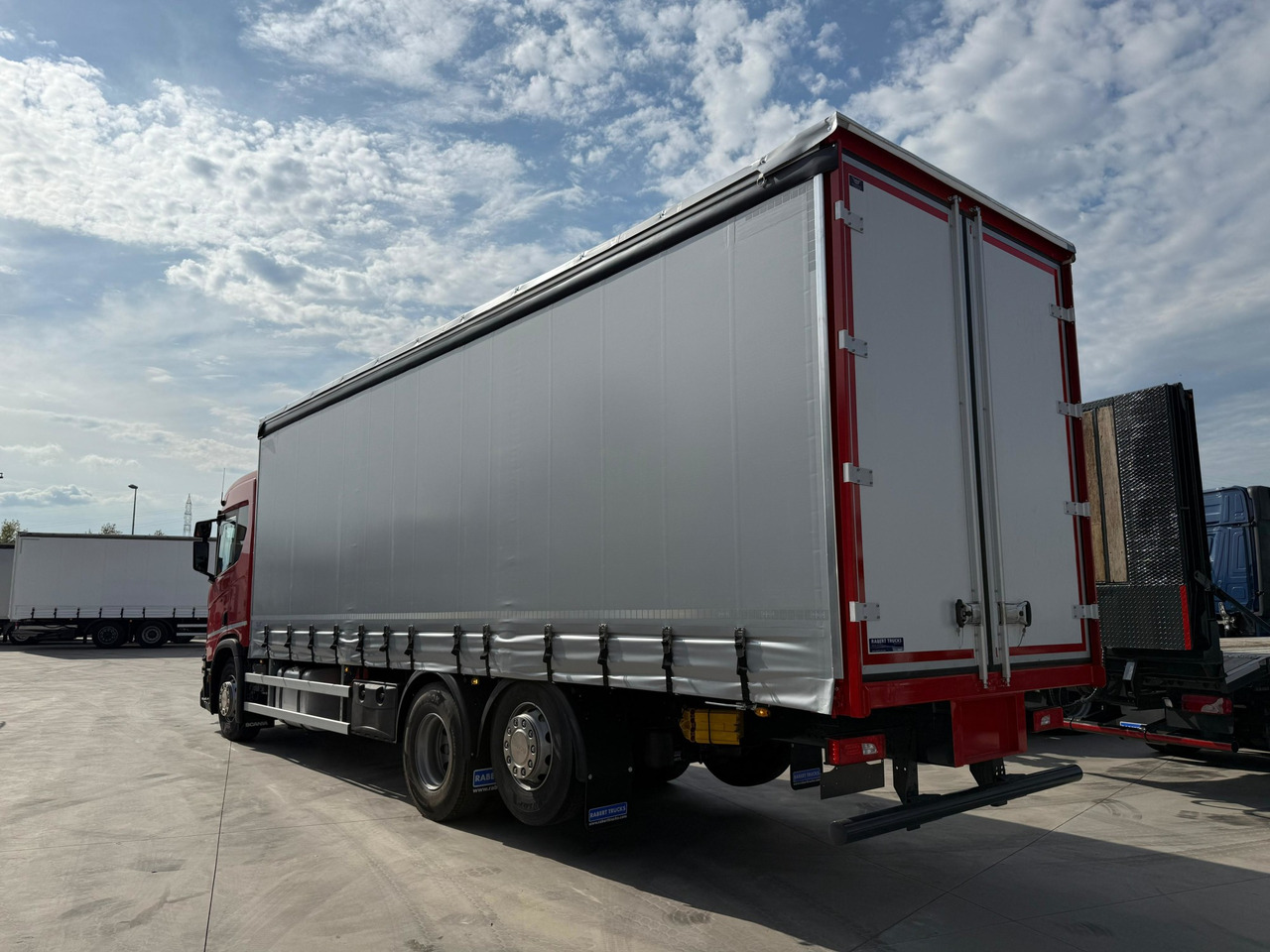SCANIA R450 E6 (Tauliner) - Caminhão com lona: foto 4 SCANIA R450 E6 (Tauliner) - Caminhão com lona: foto 4