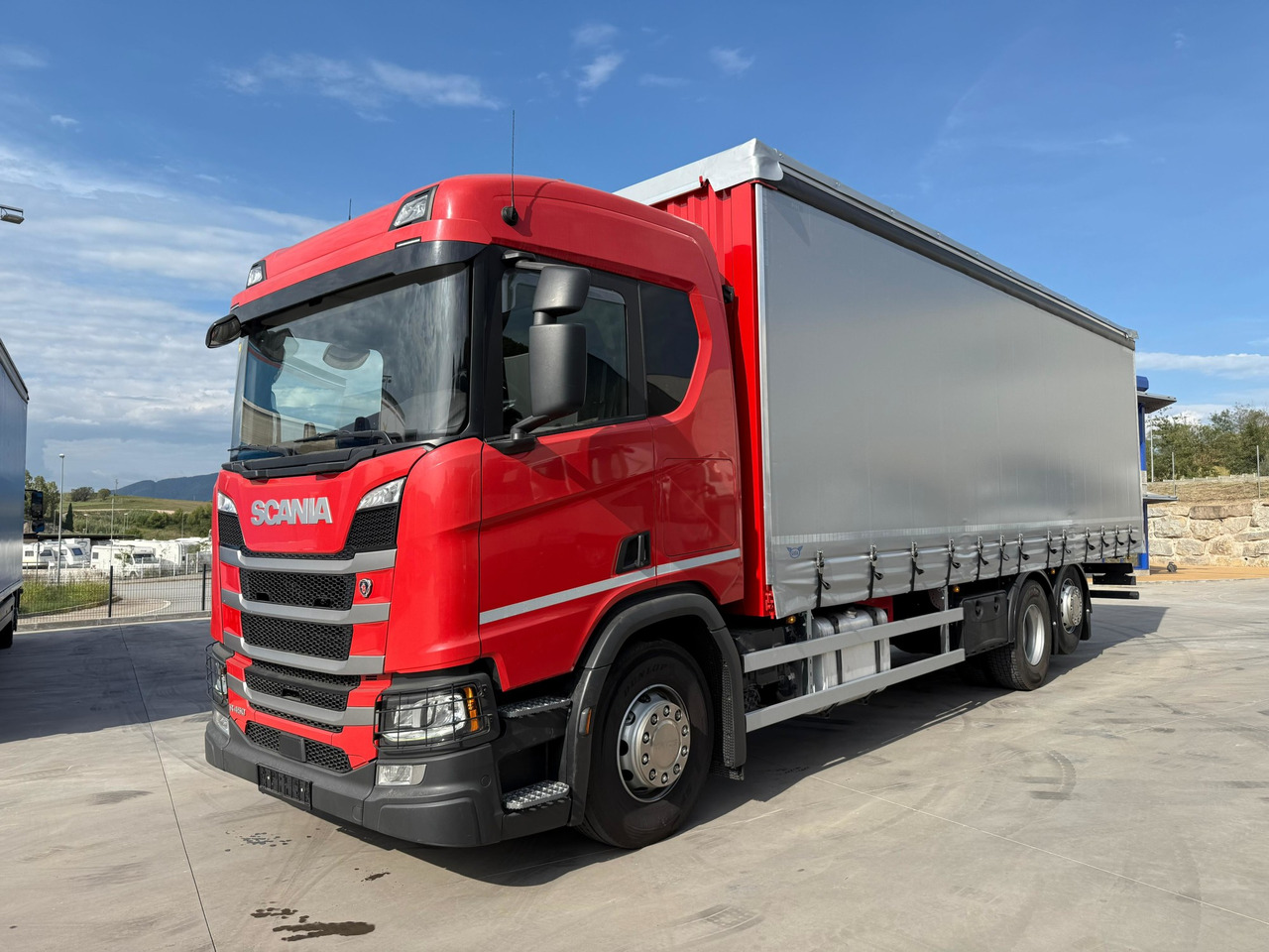 SCANIA R450 E6 (Tauliner) - Caminhão com lona: foto 1 SCANIA R450 E6 (Tauliner) - Caminhão com lona: foto 1