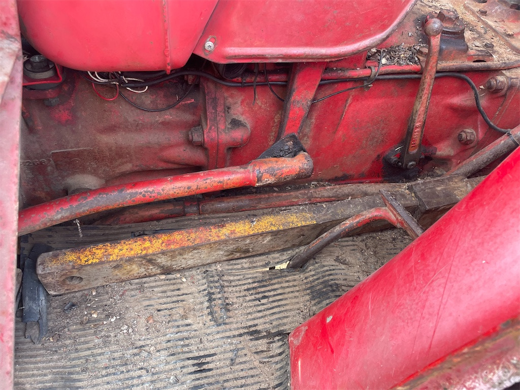 Trator BM VOLVO 350: foto 37