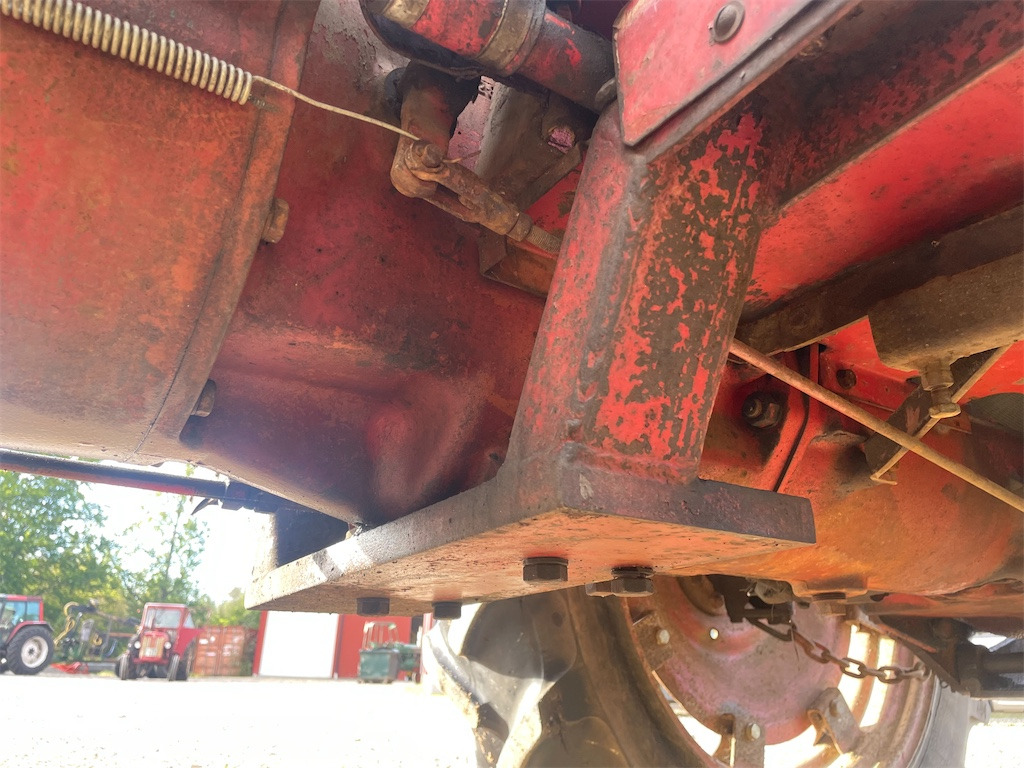 Trator BM VOLVO 350: foto 13