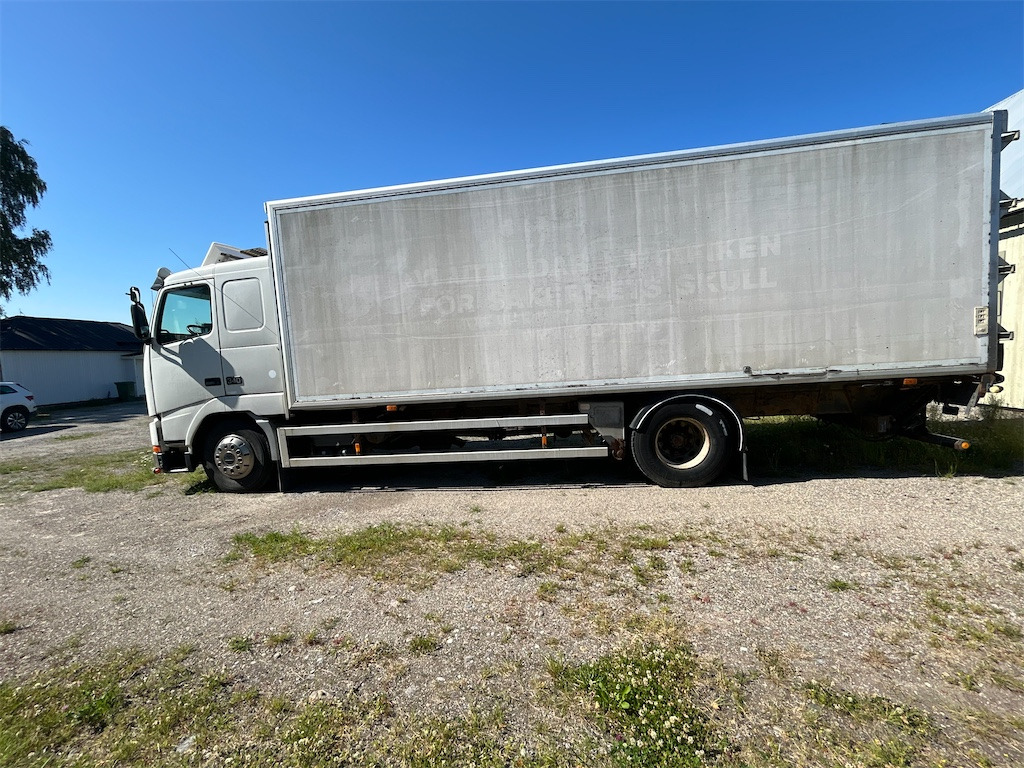 Caminhão VOLVO FH12 4X2: foto 8