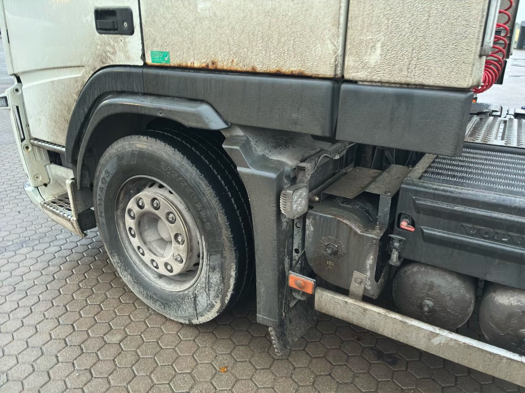 Caminhão VOLVO FM  6X2: foto 45