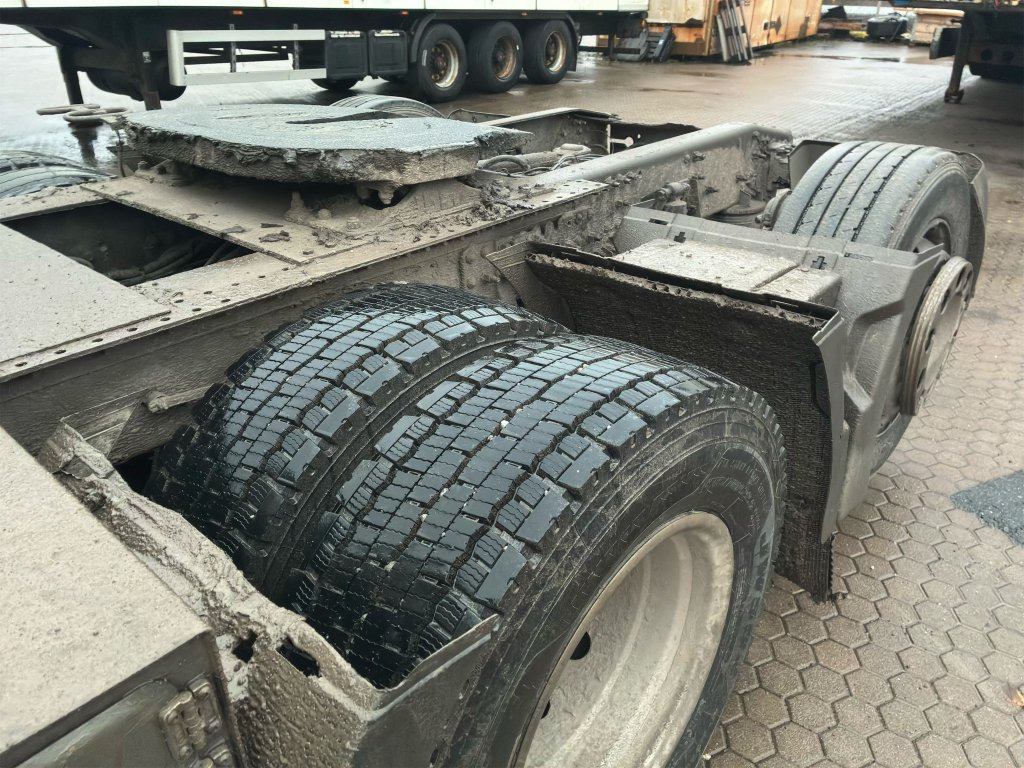 Caminhão VOLVO FM  6X2: foto 40