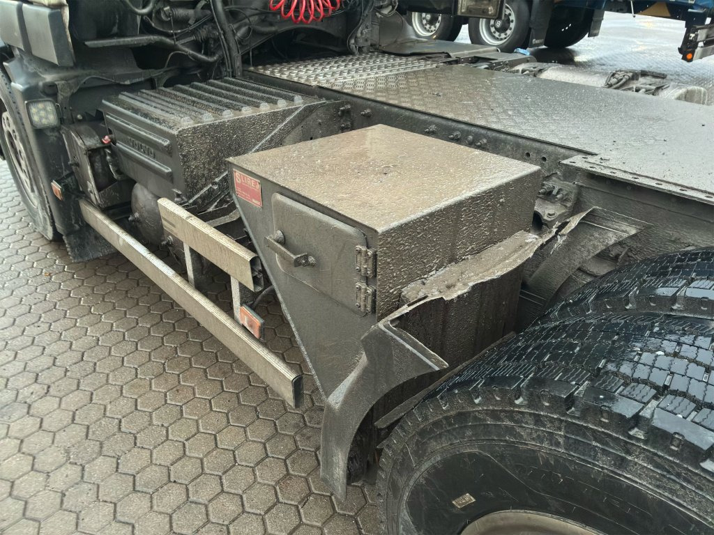 Caminhão VOLVO FM  6X2: foto 38