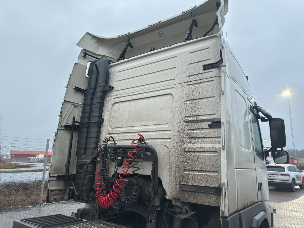 Caminhão VOLVO FM  6X2: foto 23