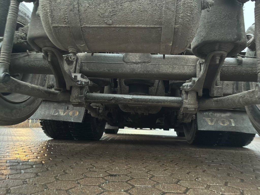 Caminhão VOLVO FM  6X2: foto 31