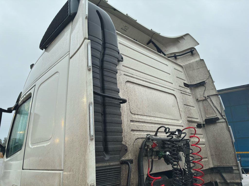 Caminhão VOLVO FM  6X2: foto 43