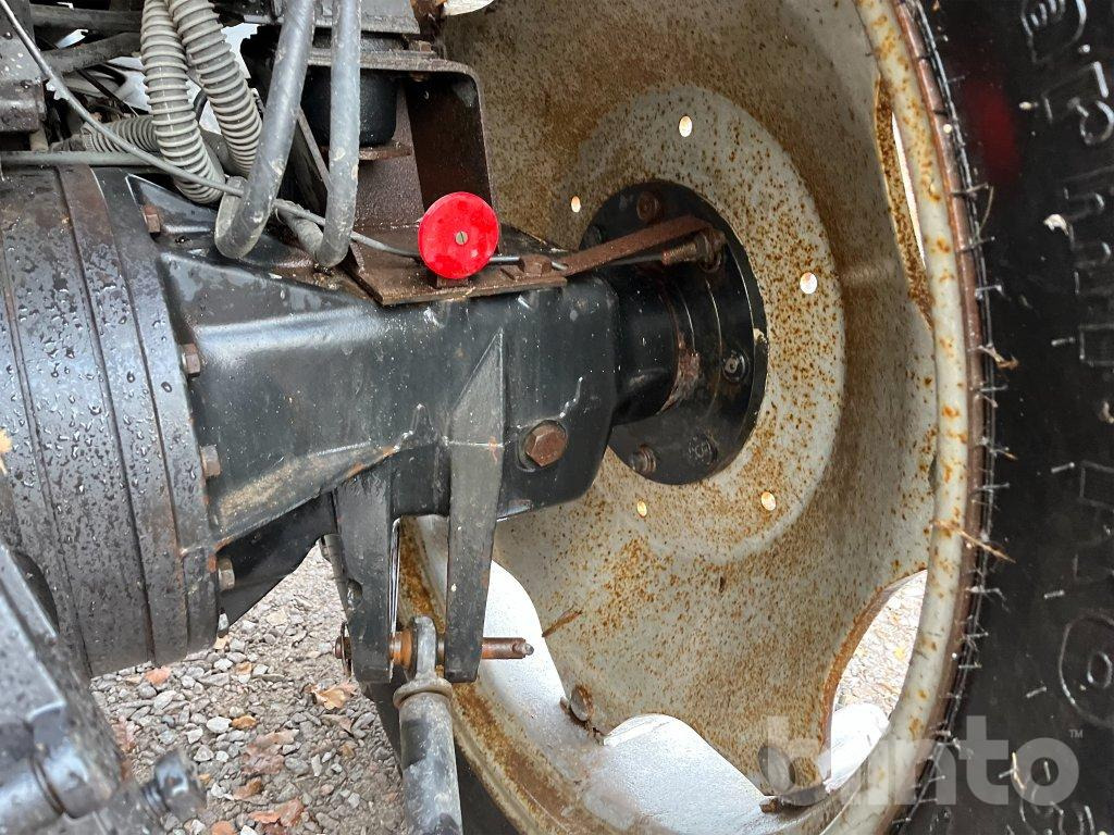 Trator Case IH 1056 XL: foto 42 Trator Case IH 1056 XL: foto 42