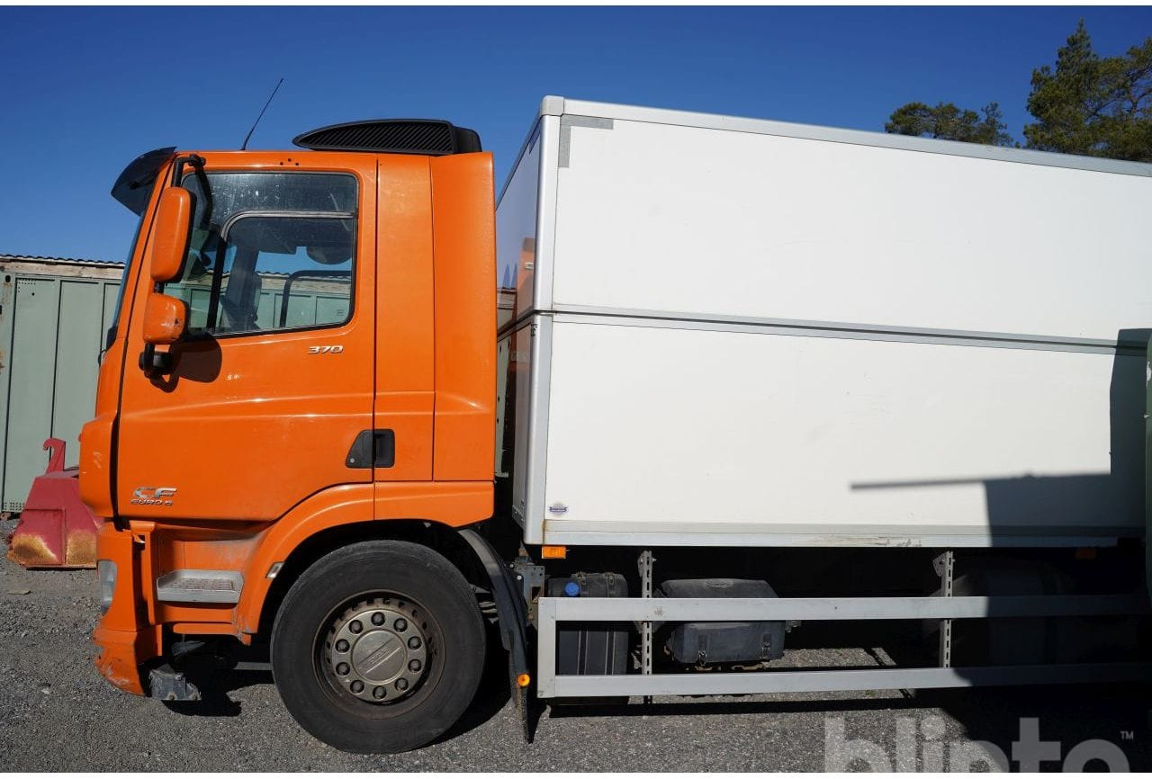 DAF CF 370Y / Höj & sänkbart skåp - Caminhão furgão: foto 5 DAF CF 370Y / Höj & sänkbart skåp - Caminhão furgão: foto 5
