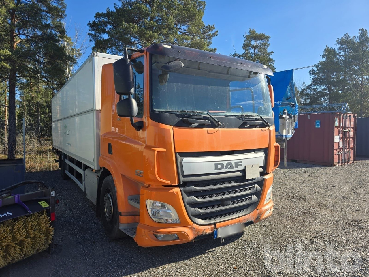 DAF CF 370Y / Höj & sänkbart skåp - Caminhão furgão: foto 4 DAF CF 370Y / Höj & sänkbart skåp - Caminhão furgão: foto 4