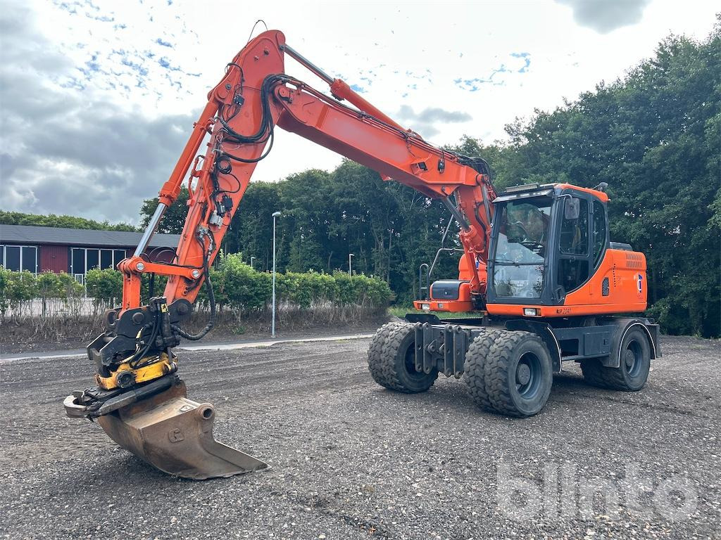 Doosan DX160W - Escavadeira de rodas: foto 2 Doosan DX160W - Escavadeira de rodas: foto 2