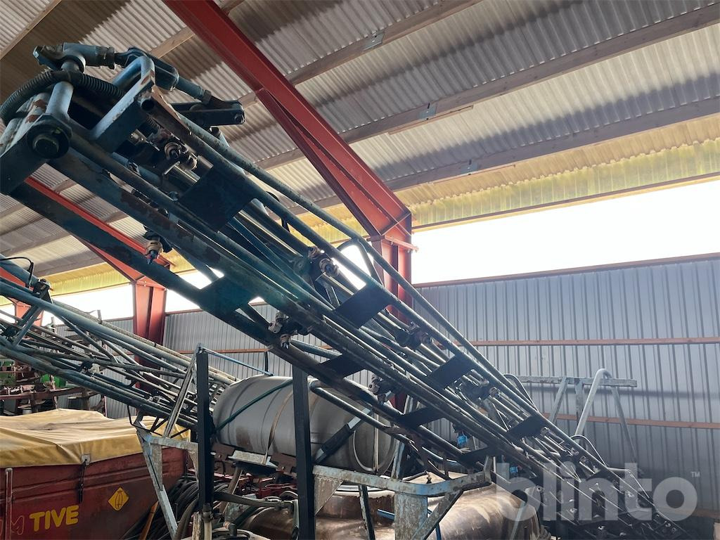 Evrard 2500 - Pulverizador de arrastar: foto 2 Evrard 2500 - Pulverizador de arrastar: foto 2