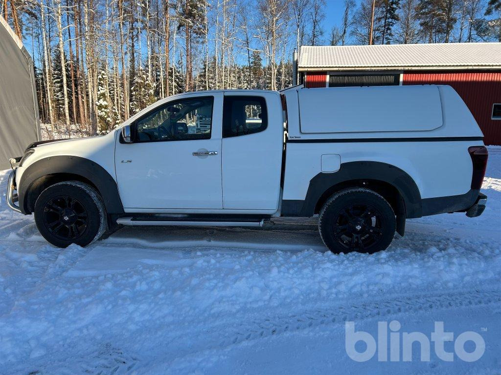 Pick-up ISUZU D-MAX: foto 8 Pick-up ISUZU D-MAX: foto 8