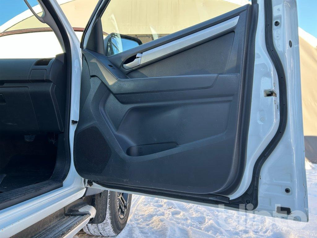 Pick-up ISUZU D-MAX: foto 34 Pick-up ISUZU D-MAX: foto 34