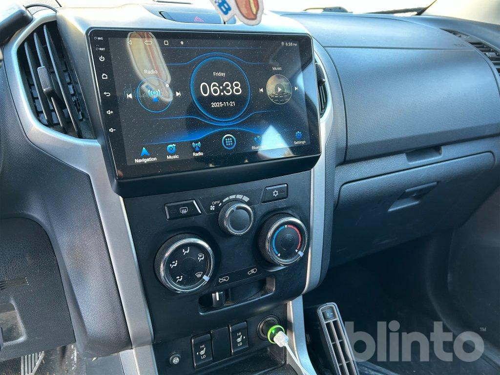 Pick-up ISUZU D-MAX: foto 26 Pick-up ISUZU D-MAX: foto 26