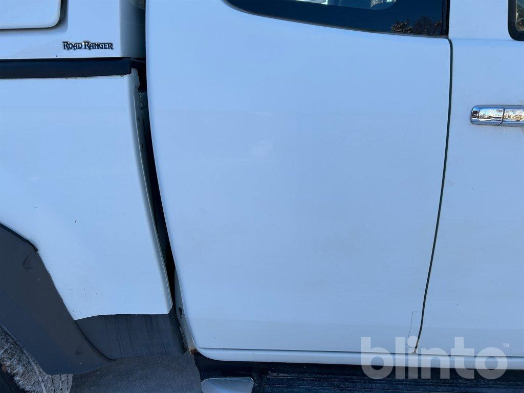 Pick-up ISUZU D-MAX: foto 14 Pick-up ISUZU D-MAX: foto 14