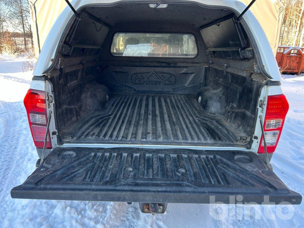 Pick-up ISUZU D-MAX: foto 37 Pick-up ISUZU D-MAX: foto 37