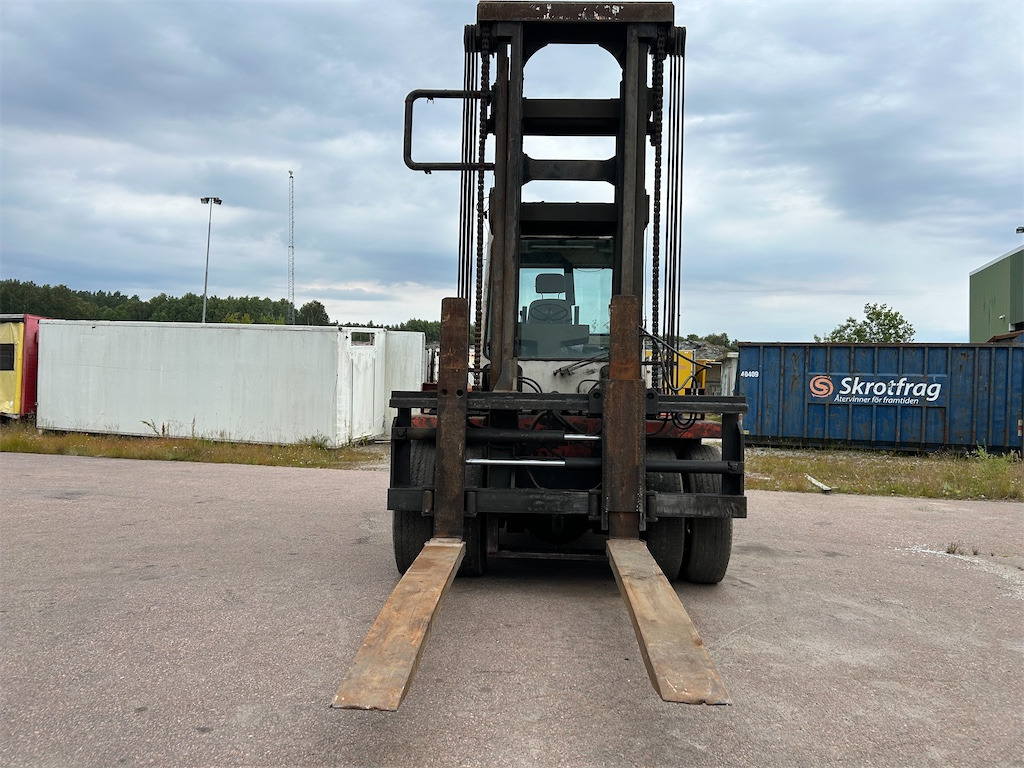 Kalmar 8-600 - Empilhadeira a diesel: foto 2 Kalmar 8-600 - Empilhadeira a diesel: foto 2