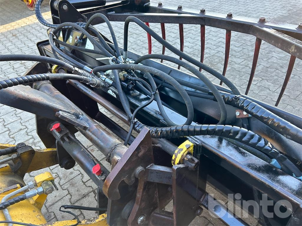 Balde para carregadeiras Kreatec mit Niederhalter: foto 15