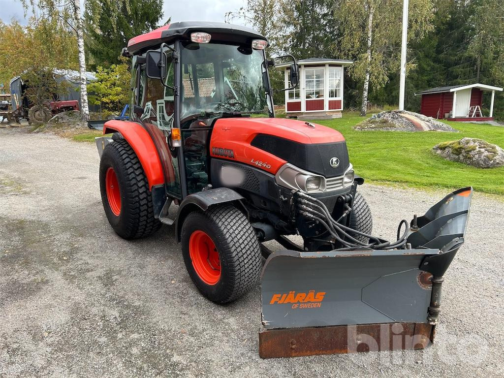 Kubota L4240 - Trator: foto 1 Kubota L4240 - Trator: foto 1