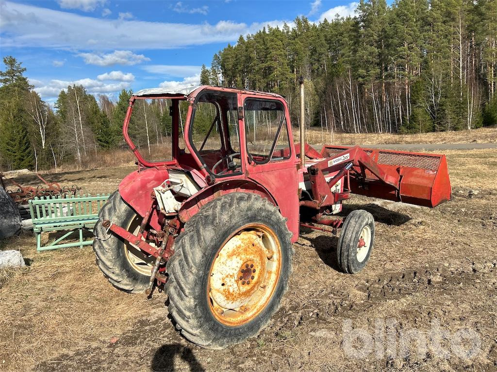 MC CORMICK INTERNATIONAL 276 Diesel - Trator: foto 5 MC CORMICK INTERNATIONAL 276 Diesel - Trator: foto 5