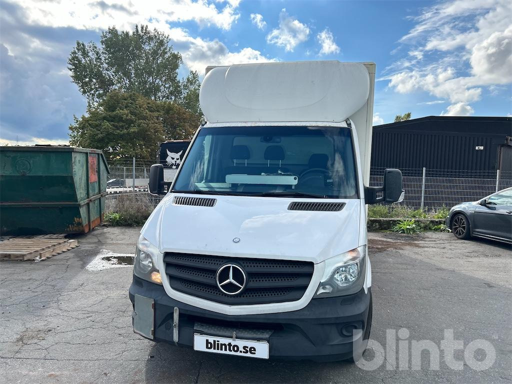 MERCEDES BENZ SPRINTER - Carrinha de contentor: foto 2 MERCEDES BENZ SPRINTER - Carrinha de contentor: foto 2
