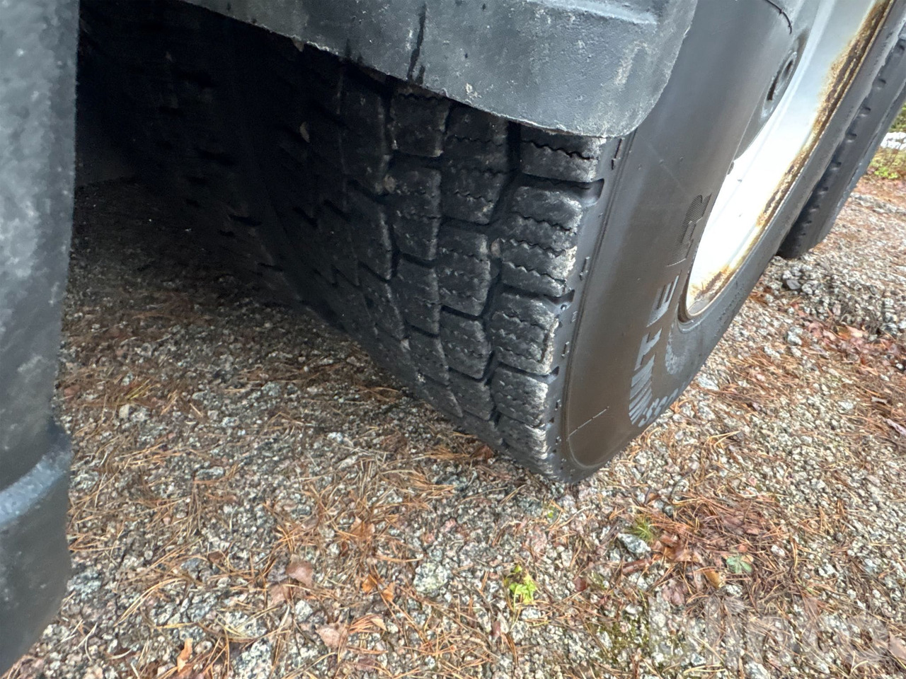 Caminhão basculante MERCEDES-BENZ: foto 25