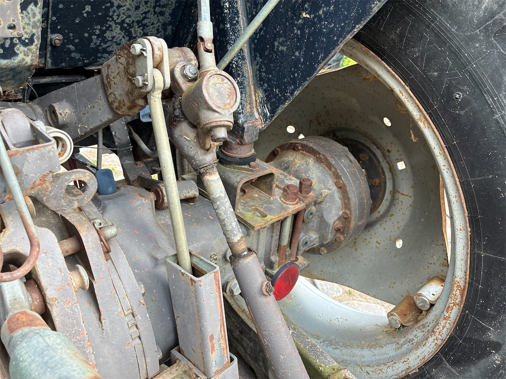 Trator MF 350-2 WD: foto 39