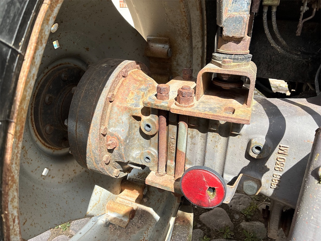 Trator MF 350-2 WD: foto 48