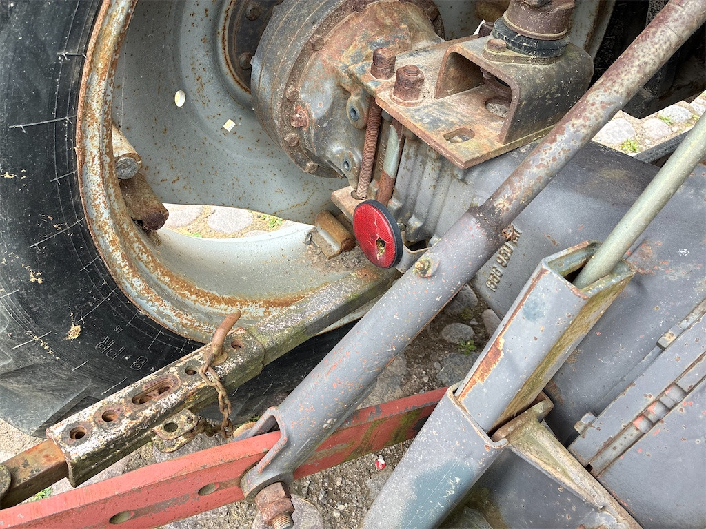 Trator MF 350-2 WD: foto 46