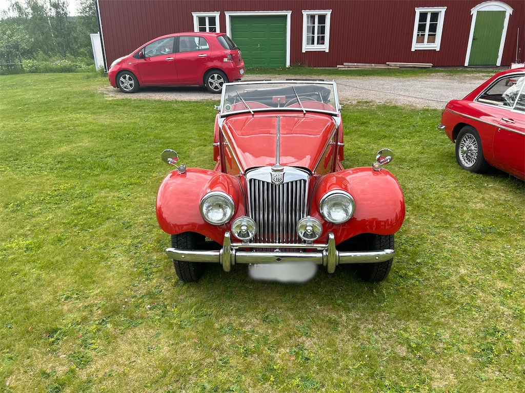 MG TF - Automóvel: foto 2 MG TF - Automóvel: foto 2