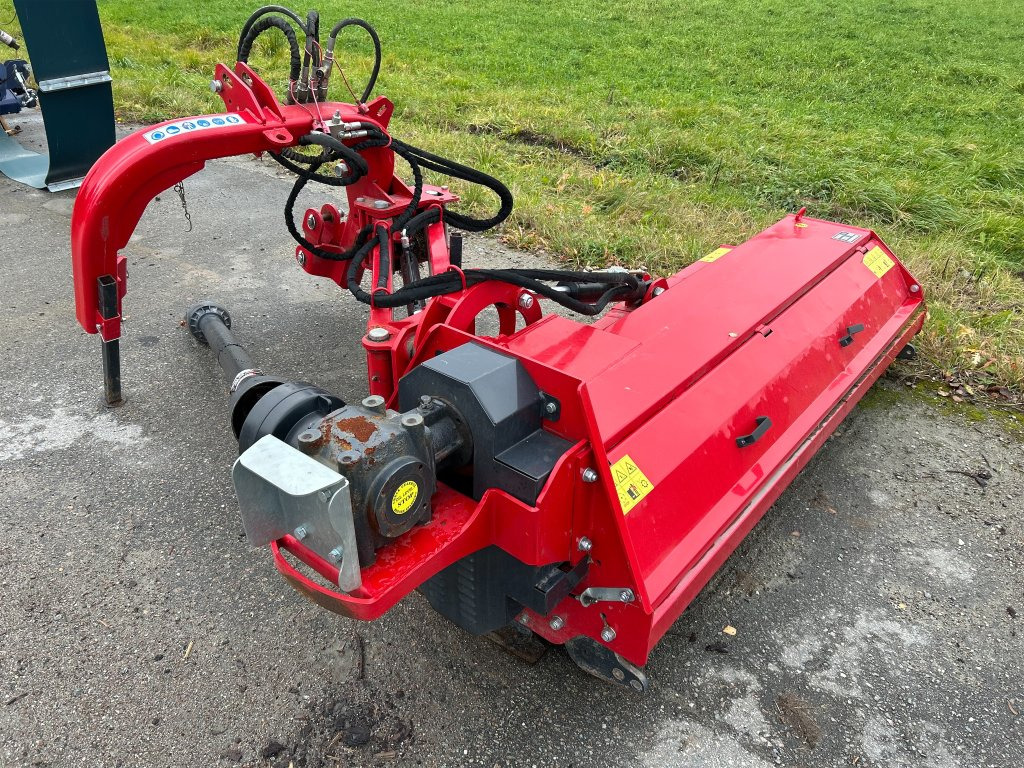 MOWER AGF-200T hydraulisk sidoförskjutning - Triturador lateral: foto 3 MOWER AGF-200T hydraulisk sidoförskjutning - Triturador lateral: foto 3