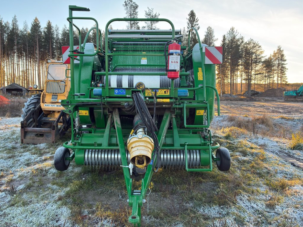 Mchale Fusion 4 - Enfardadeira de fardos redondos, Empacotador de fardos: foto 2 Mchale Fusion 4 - Enfardadeira de fardos redondos, Empacotador de fardos: foto 2