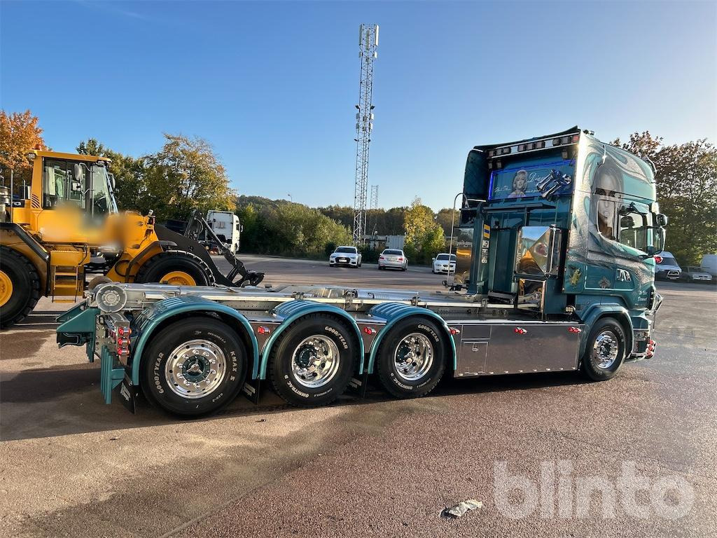 SCANIA R560LB 8X4 med HIAB 24T krok - Caminhão polibenne: foto 3 SCANIA R560LB 8X4 med HIAB 24T krok - Caminhão polibenne: foto 3