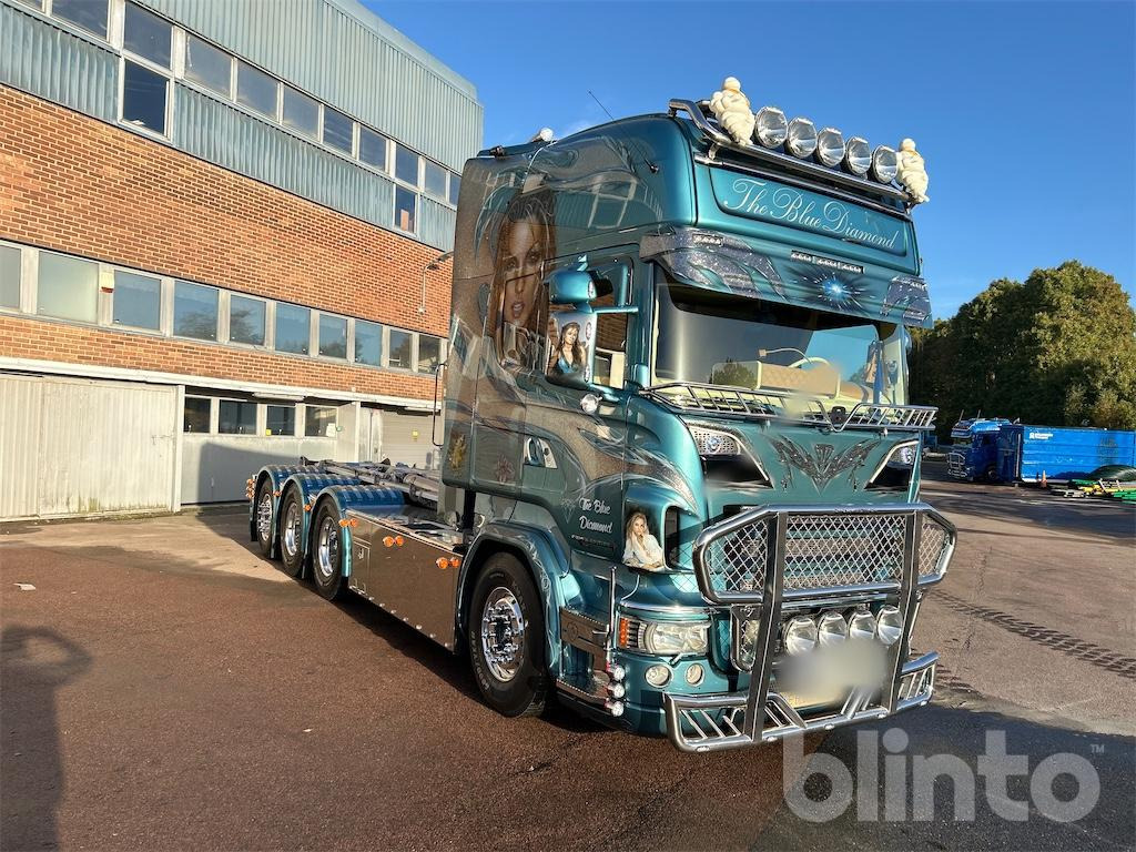 SCANIA R560LB 8X4 med HIAB 24T krok - Caminhão polibenne: foto 1 SCANIA R560LB 8X4 med HIAB 24T krok - Caminhão polibenne: foto 1