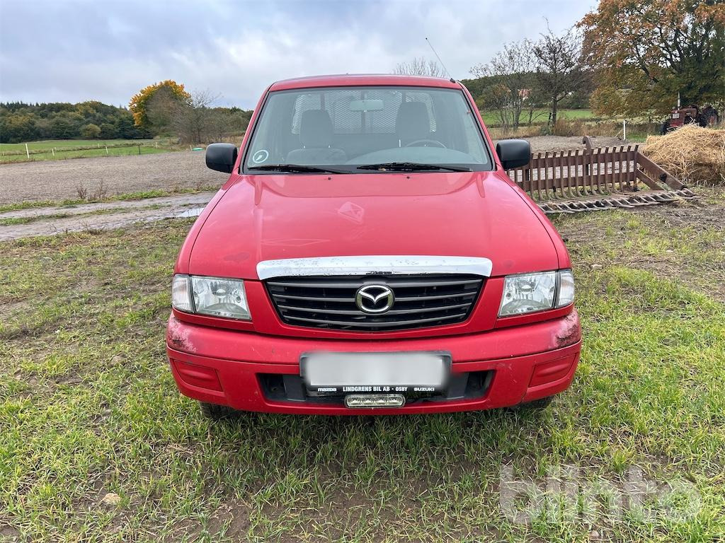 Saltspridare Hilltip IceStriker 550 -År 2020 - MAZDA B2500 - Pick-up, Carrinha cabine dupla: foto 4 Saltspridare Hilltip IceStriker 550 -År 2020 - MAZDA B2500 - Pick-up, Carrinha cabine dupla: foto 4