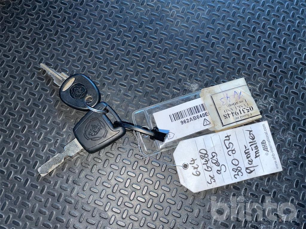 Caminhão basculante, Caminhão grua Scania G480 (2013) / HIAB 166 ES-4 HiDou: foto 11 Caminhão basculante, Caminhão grua Scania G480 (2013) / HIAB 166 ES-4 HiDou: foto 11