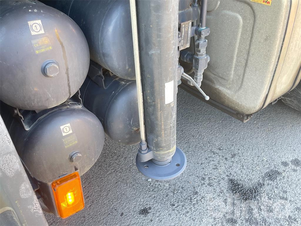 Caminhão basculante, Caminhão grua Scania G480 (2013) / HIAB 166 ES-4 HiDou: foto 36 Caminhão basculante, Caminhão grua Scania G480 (2013) / HIAB 166 ES-4 HiDou: foto 36