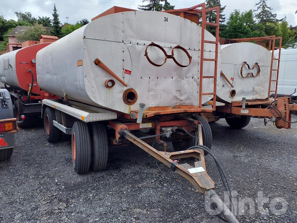 Schäfer KS 5000 HY (1991) - Distribuidor de asfalto: foto 1 Schäfer KS 5000 HY (1991) - Distribuidor de asfalto: foto 1