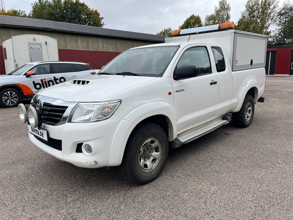 TOYOTA HILUX 2.5 4x4 - Pick-up: foto 1 TOYOTA HILUX 2.5 4x4 - Pick-up: foto 1
