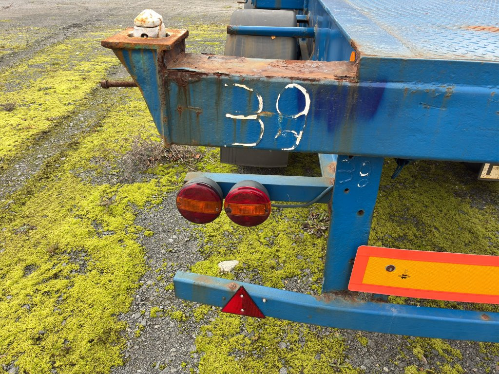 Semireboque transportador de contêineres/ Caixa móvel TRAUFO FRUEHAUF: foto 42