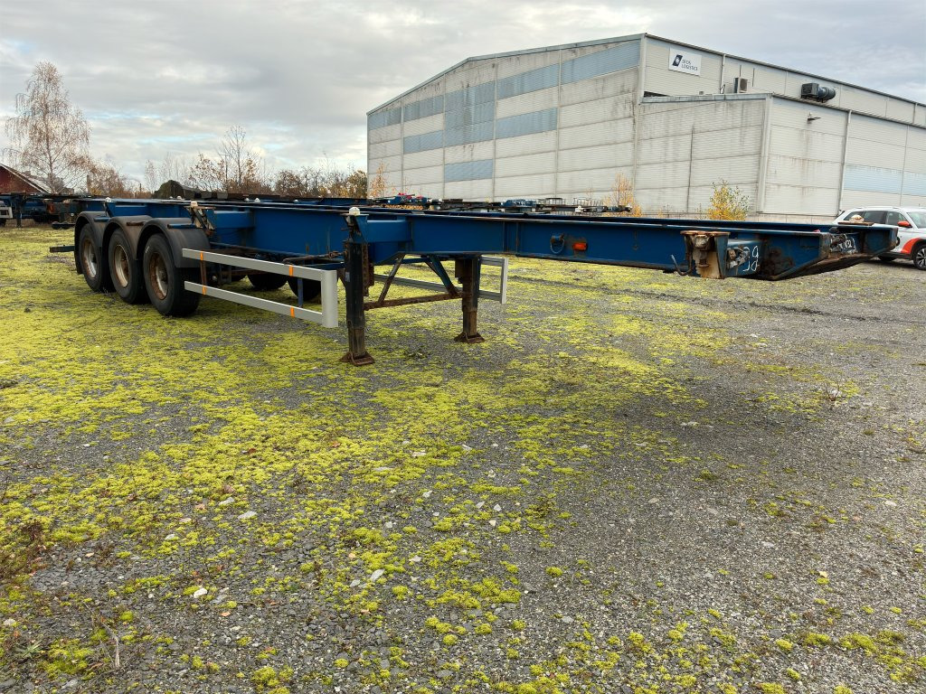 TRAUFO FRUEHAUF - Semireboque transportador de contêineres/ Caixa móvel: foto 3 TRAUFO FRUEHAUF - Semireboque transportador de contêineres/ Caixa móvel: foto 3