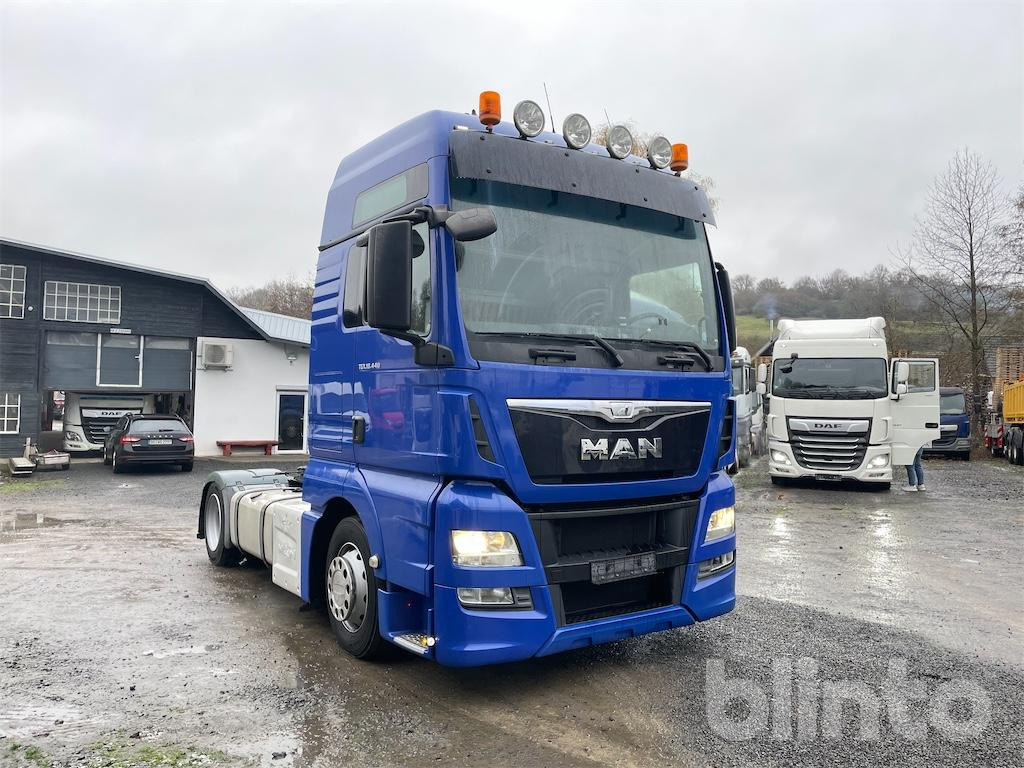 MAN TGX 18.440 - Tractor: foto 2 MAN TGX 18.440 - Tractor: foto 2