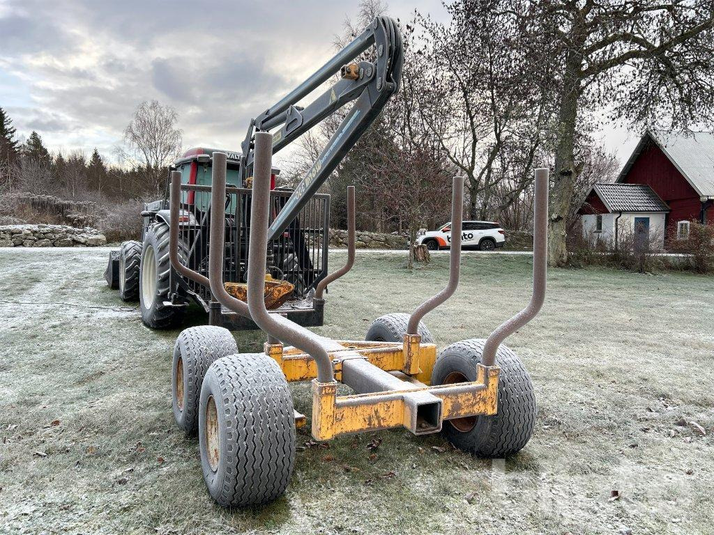 VALTRA A75-4 - Trator: foto 5 VALTRA A75-4 - Trator: foto 5