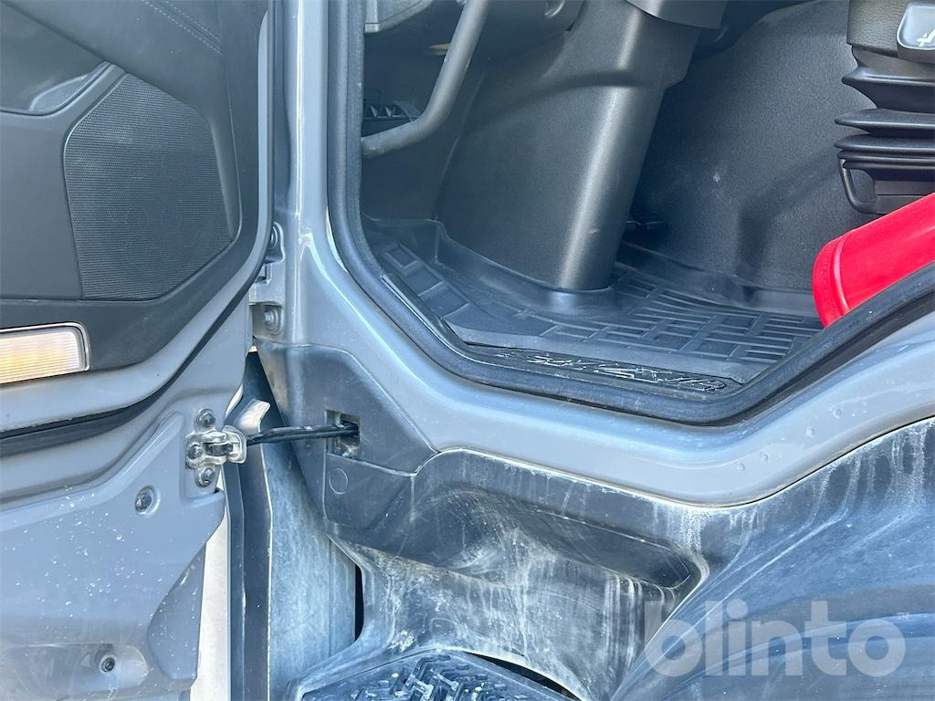 Caminhão basculante VOLVO FM 540: foto 40