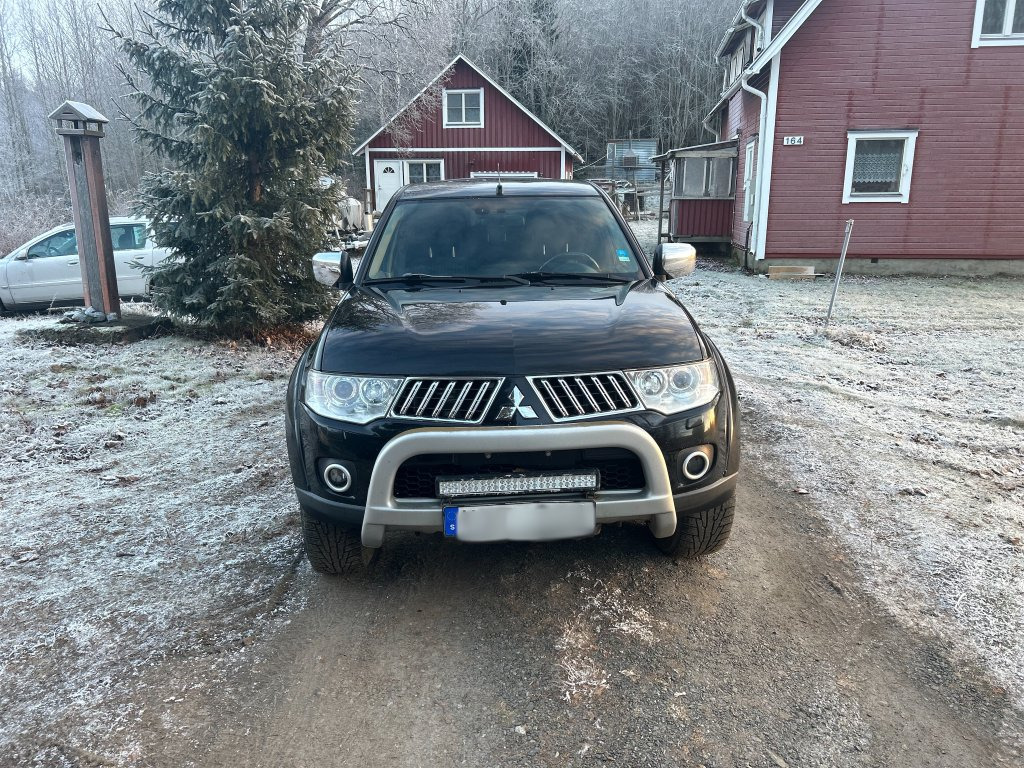 MITSUBISHI L200 DC - Veículo comercial: foto 2 MITSUBISHI L200 DC - Veículo comercial: foto 2